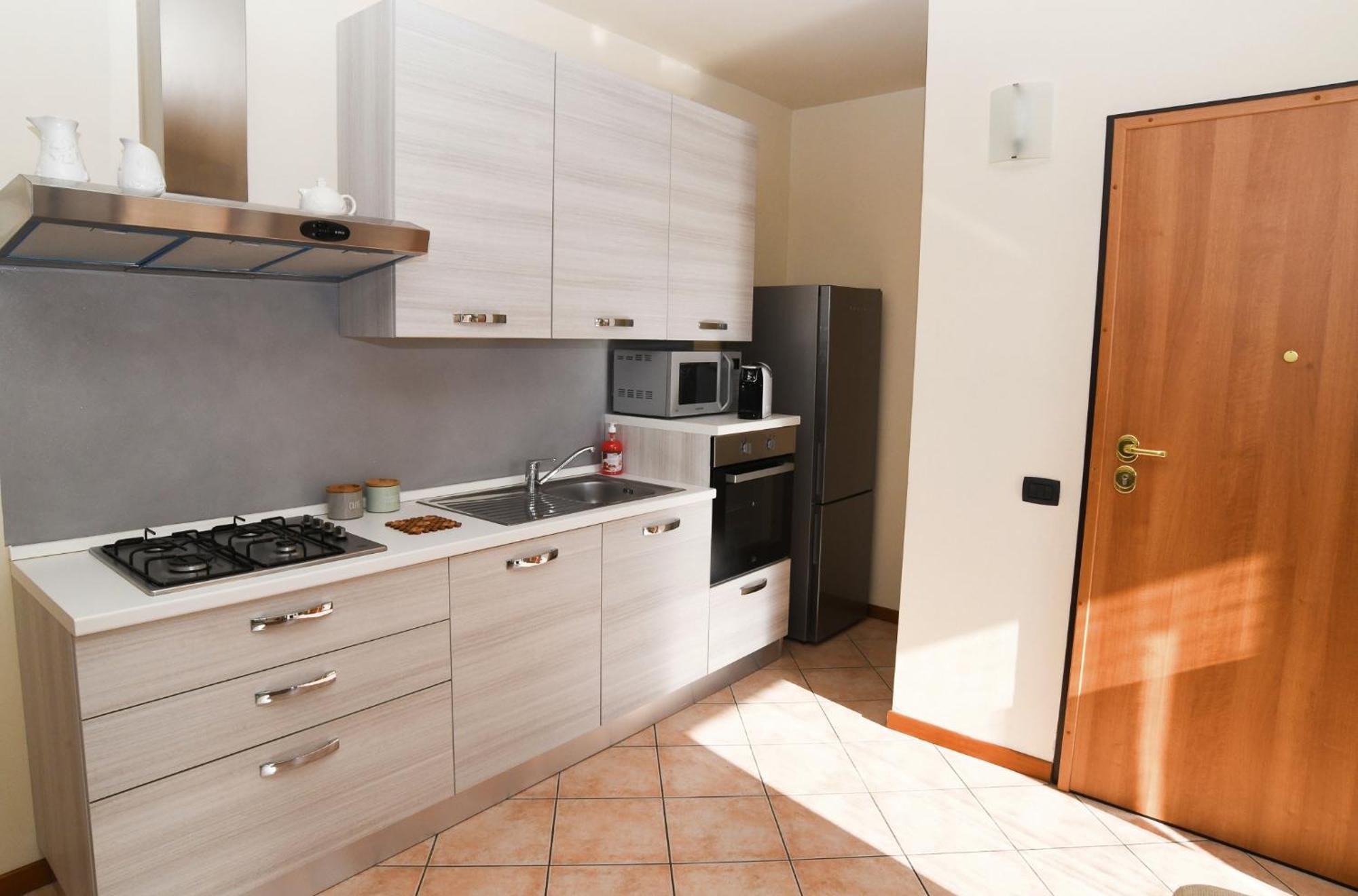 Rovato Entire Apartment In The Capital Of Franciacorta Buitenkant foto