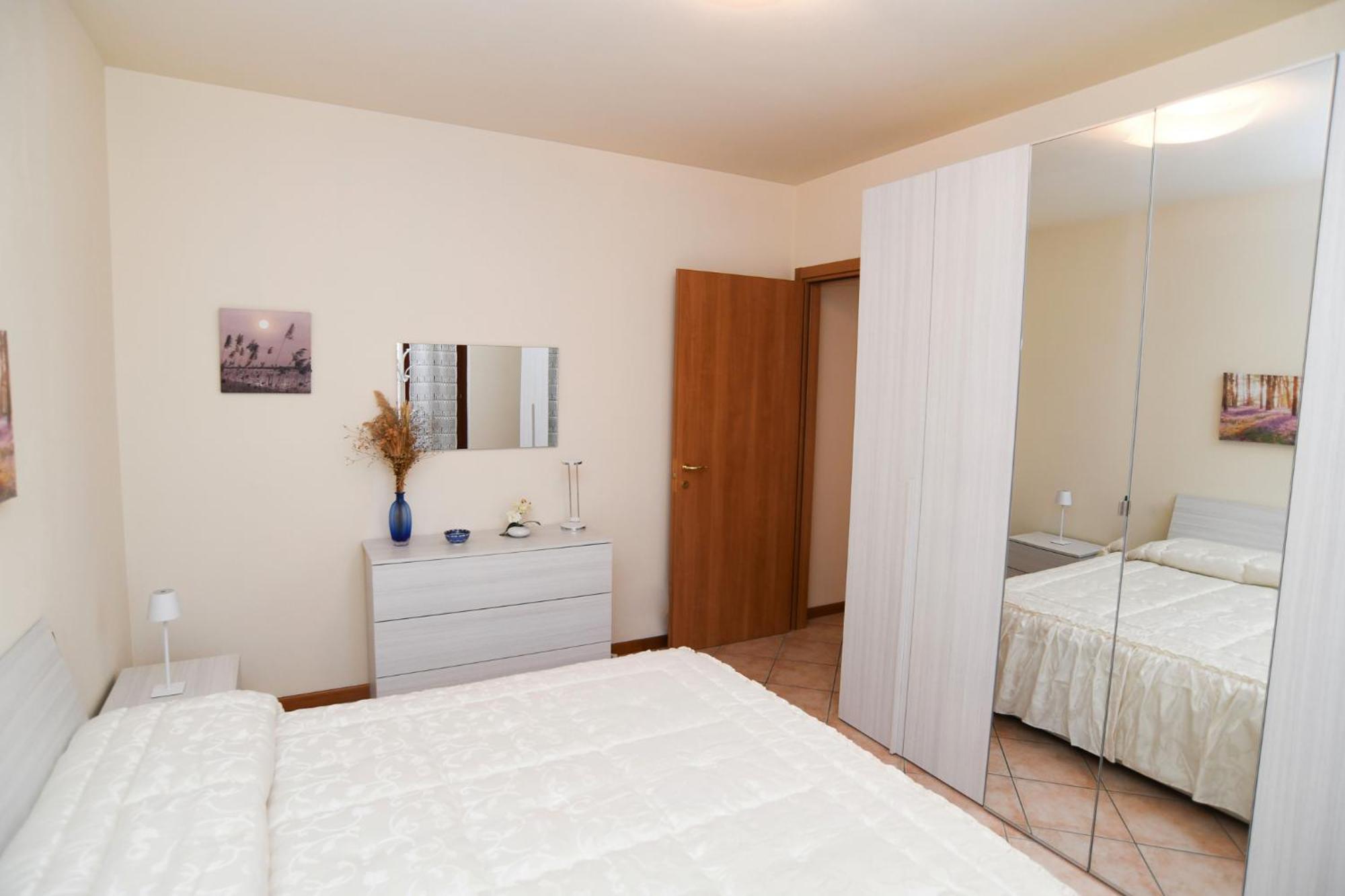Rovato Entire Apartment In The Capital Of Franciacorta Buitenkant foto