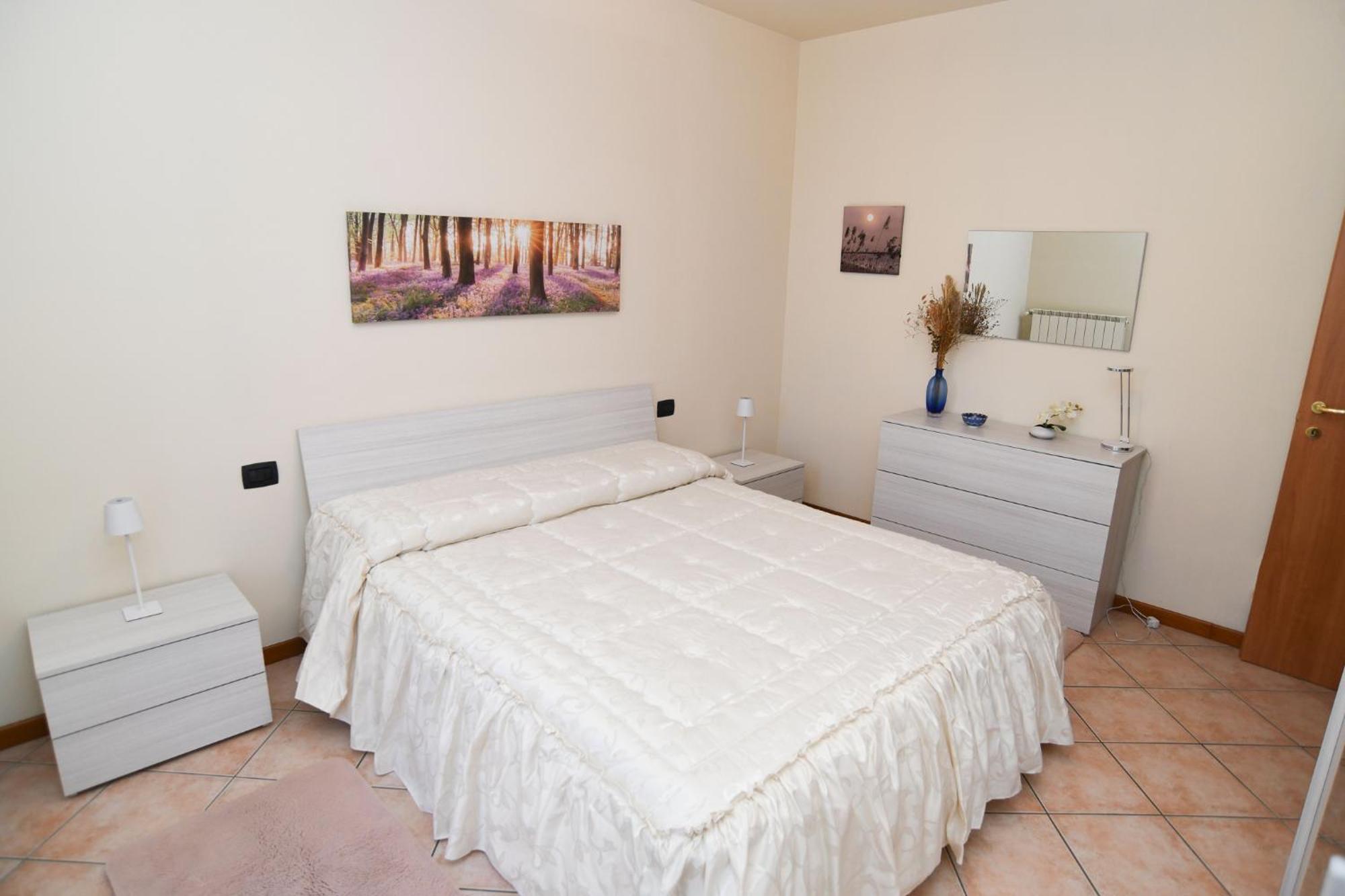 Rovato Entire Apartment In The Capital Of Franciacorta Buitenkant foto
